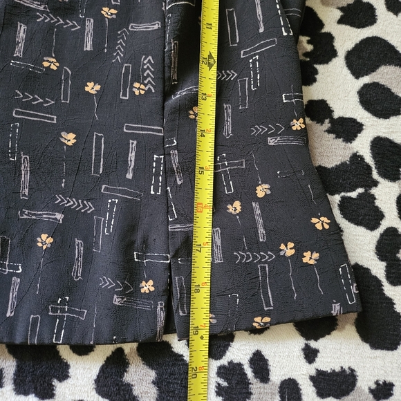 Bicé by Sag Harbor Petite Womens Vest Shirt Black Abstract Design Yellow Flowers - Picture 5 of 6